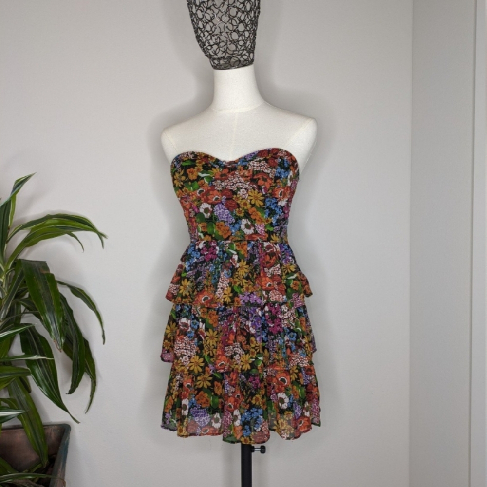 Xxi floral Garden party ruffle dress S strapless sexy party cocktail
